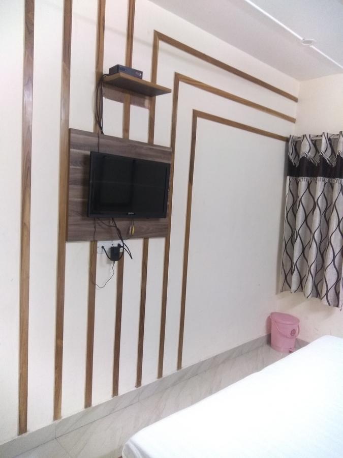 Hotel Palace Hoshiarpur Екстериор снимка
